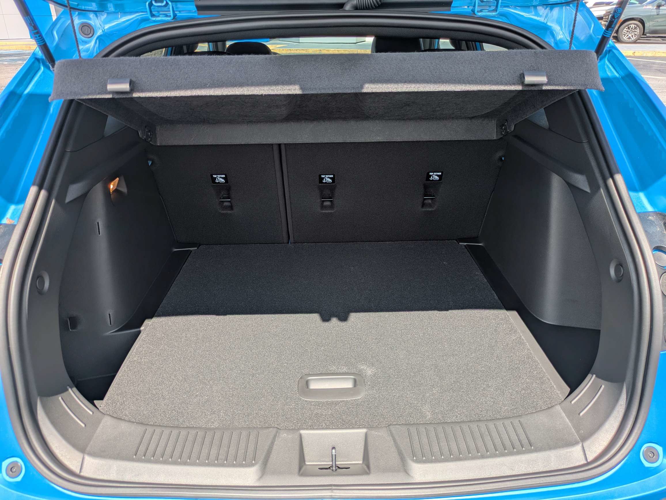 New 2026 Chevrolet Trax RS w/ Sunroof Package FWD image 7