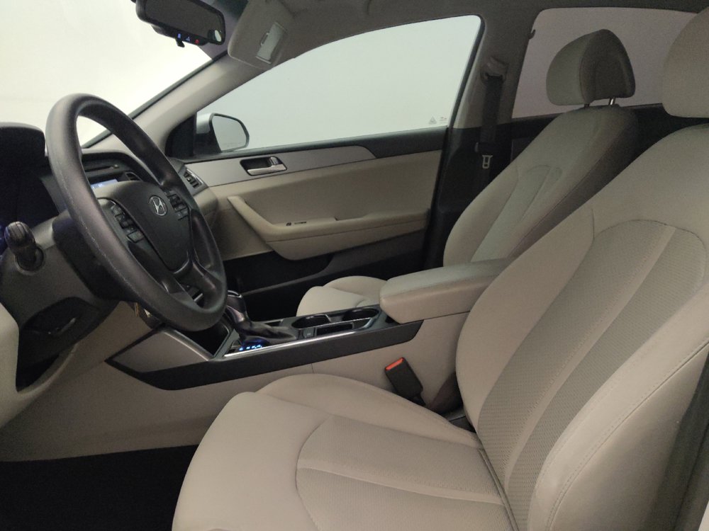 Used 2017 Hyundai Sonata SE w/ Cargo Package FWD image 17