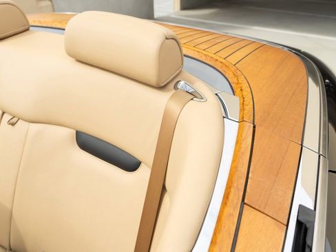 Used 2009 Rolls-Royce Phantom Drophead Coupe RWD image 36