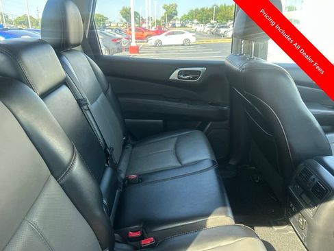 Used 2020 Nissan Pathfinder SL FWD image 6