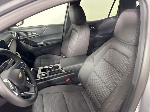 New 2026 Chevrolet Equinox LT w/ Safety and Technology Package FWD image 25