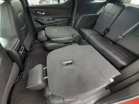 Used 2022 Chevrolet Traverse RS AWD/4WD image 44