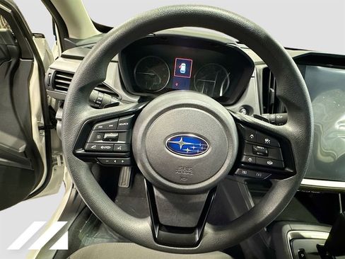 Used 2025 Subaru Crosstrek 2.0i Premium image 11