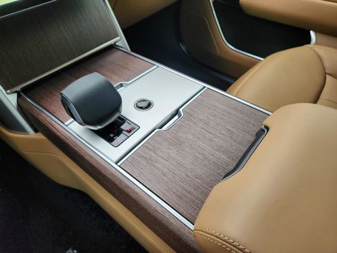 New 2026 Land Rover Range Rover SE image 20