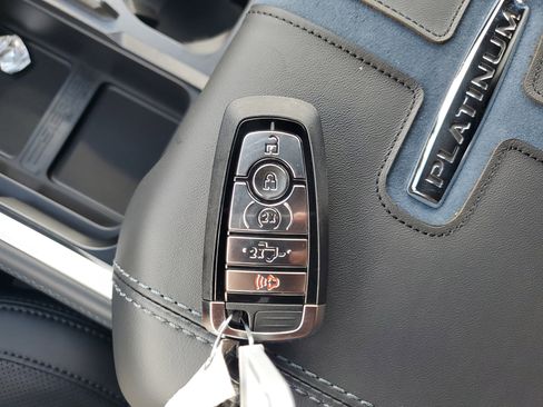 New 2026 Ford F450 Platinum w/ FX4 Off-Road Package image 21