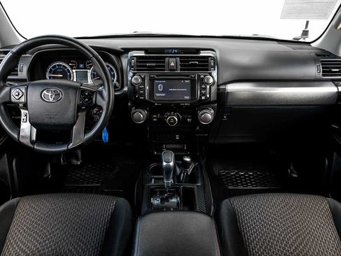Used 2018 Toyota 4Runner TRD Off-Road AWD/4WD image 14