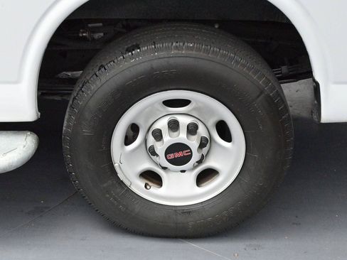 Used 2024 GMC Savana 2500 w/ Driver Convenience Package RWD image 26