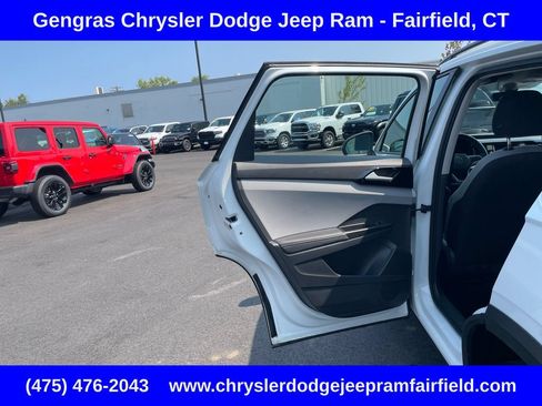 Used 2024 Volkswagen Taos S AWD/4WD image 34
