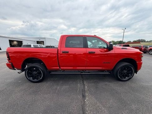 Used 2026 RAM 2500 Big Horn AWD/4WD image 2