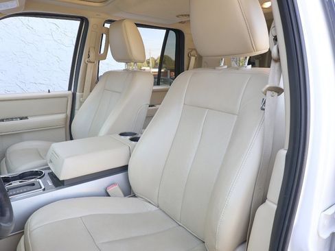 Used 2017 Ford Expedition Limited w/ Equipment Group 301A image 20