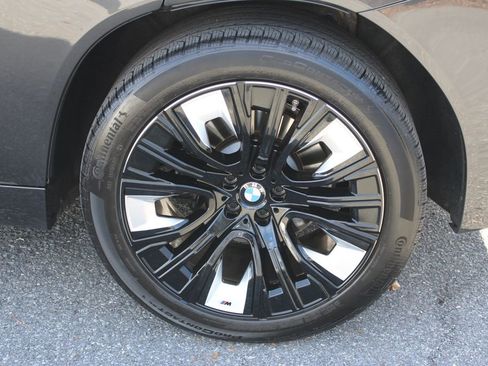 Used 2025 BMW X3 xDrive30i w/ Premium Package image 38