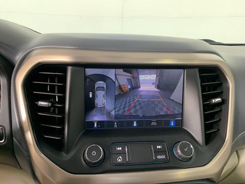Used 2021 GMC Acadia Denali w/ Denali Technology Package FWD image 26
