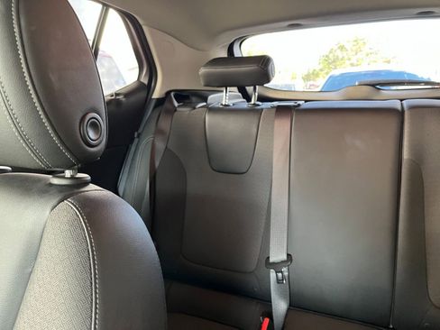 Used 2025 Buick Encore GX Preferred image 39