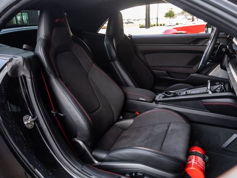 Certified 2026 Porsche 911 Carrera 4 GTS AWD/4WD image 46