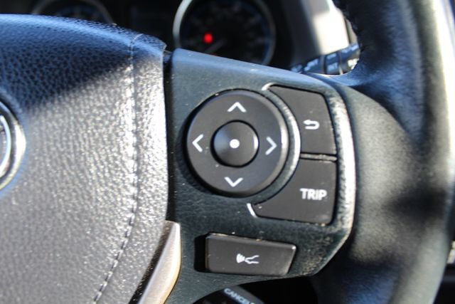 Used 2016 Toyota RAV4 Limited w/ Advanced Technology Package AWD/4WD image 28