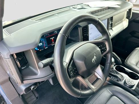 Used 2025 Ford Bronco Badlands AWD/4WD image 9