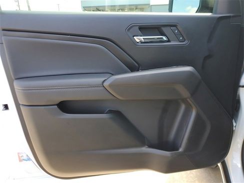 Used 2024 Chevrolet Colorado LT w/ LT Convenience Package II image 16