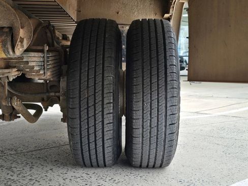 Used 2023 Chevrolet Express 4500 Extended w/ Power Convenience Package image 37