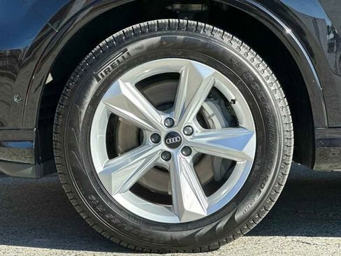 Used 2021 Audi Q7 3.0T Premium w/ Convenience Package image 38