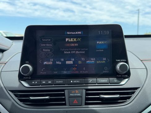 Certified 2022 Nissan Altima 2.5 SR FWD image 24