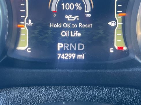 Used 2021 Jeep Wrangler Unlimited Sport image 30