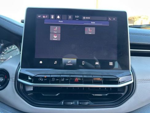 Certified 2022 Jeep Compass Limited image 35