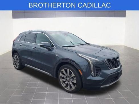 Used 2019 Cadillac XT4 Premium Luxury image 3