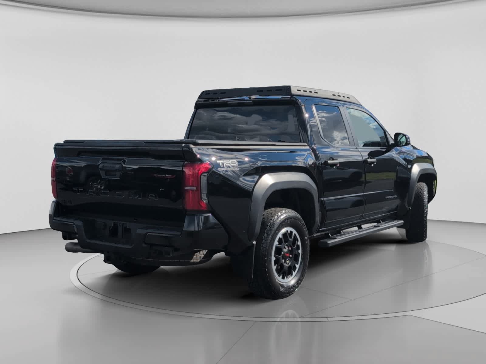 Used 2024 Toyota Tacoma TRD Off-Road AWD/4WD image 7