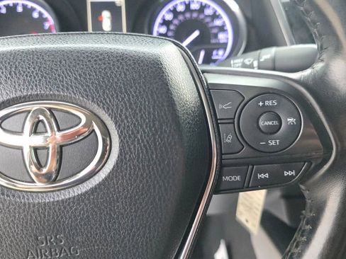 Used 2019 Toyota Camry SE FWD image 15