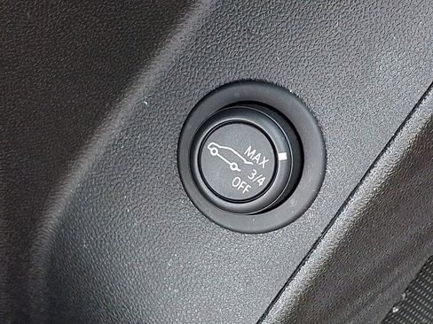 Used 2023 Chevrolet Equinox RS image 24