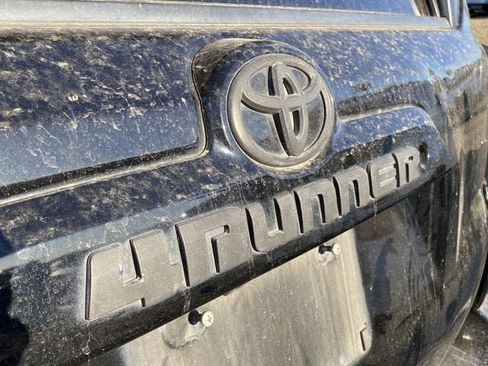 Used 2018 Toyota 4Runner SR5 image 8