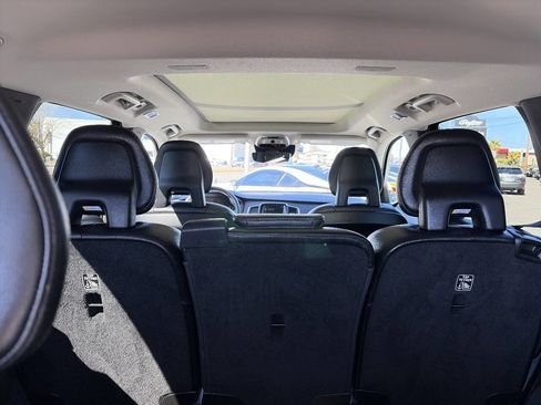Used 2020 Volvo XC90 T5 Momentum image 10