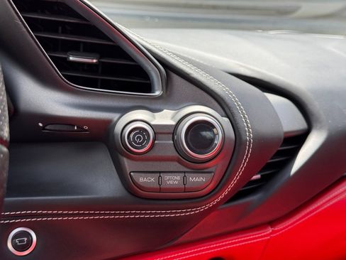 Used 2018 Ferrari 488 Spider RWD image 54