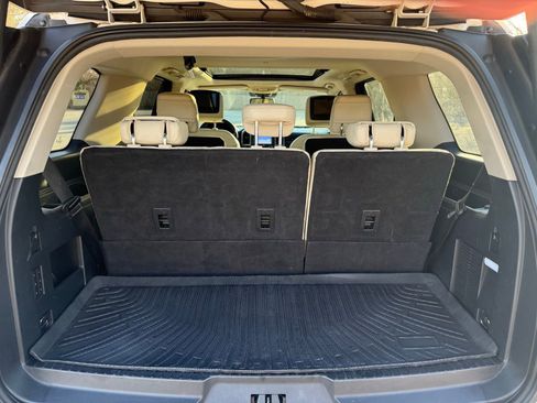 Used 2019 Ford Expedition Platinum image 35