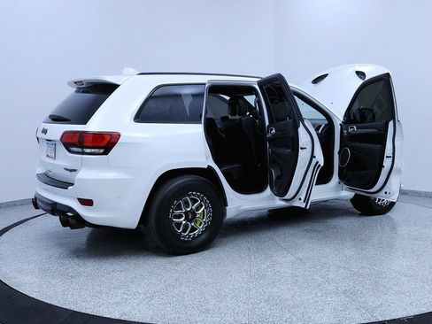 Used 2018 Jeep Grand Cherokee Trackhawk AWD/4WD image 11