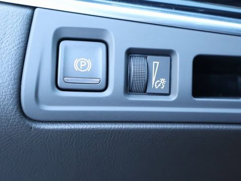 Used 2024 Cadillac XT6 Premium Luxury image 21