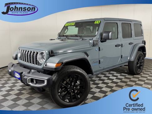 Certified 2025 Jeep Wrangler Unlimited Sahara w/ Safety Group AWD/4WD image 1