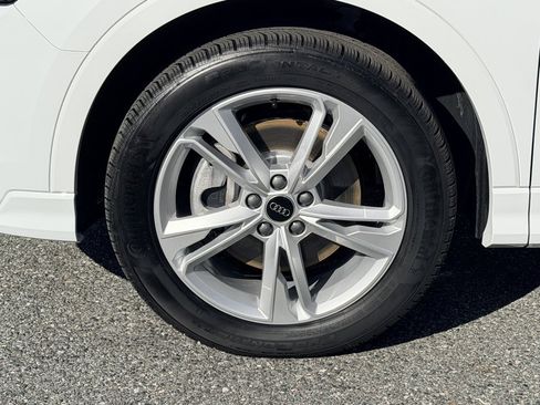 Certified 2024 Audi Q3 2.0T Premium Plus image 28