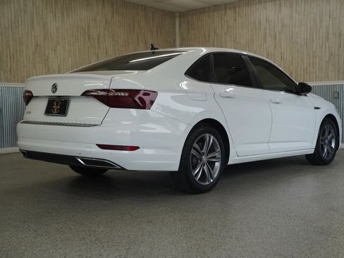 Used 2020 Volkswagen Jetta R-Line w/ R-Line Cold Weather Package FWD image 10