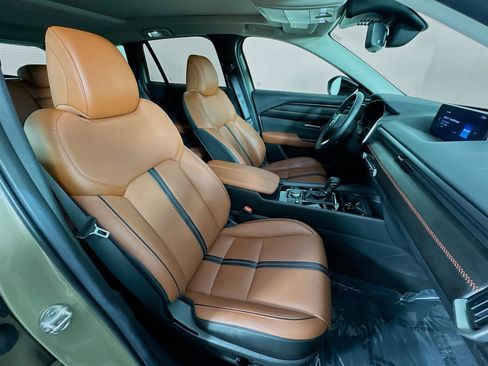 Used 2025 MAZDA CX-50 Meridian Edition w/ Weather Package image 31