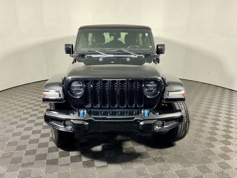 Used 2021 Jeep Wrangler Unlimited Sahara image 6