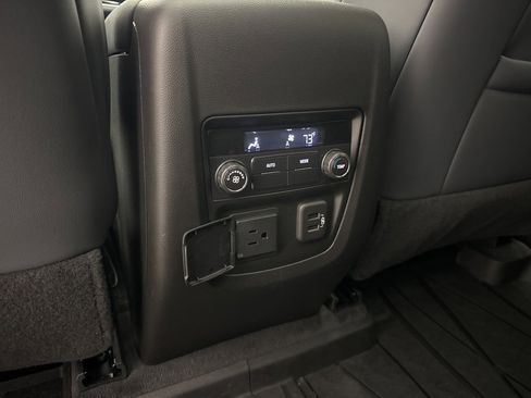 Used 2023 Buick Enclave Essence w/ Experience Buick Package image 57