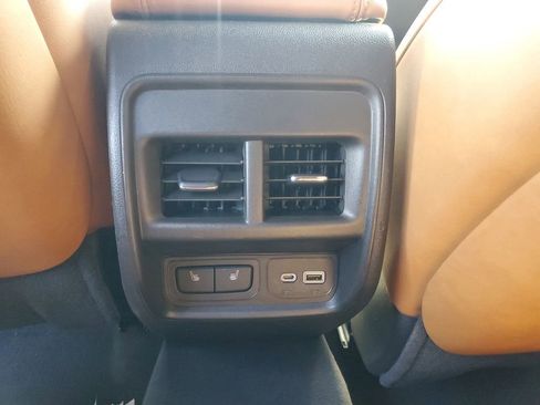 Used 2019 Cadillac XT4 Premium Luxury image 16