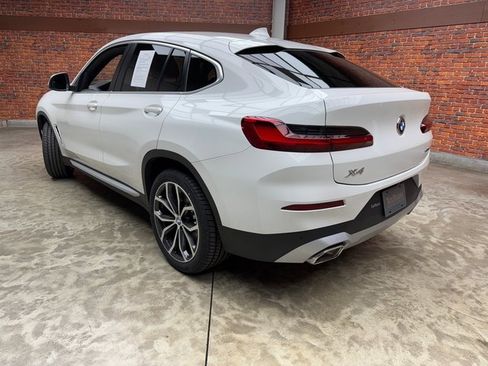 Certified 2023 BMW X4 xDrive30i w/ Premium Package image 3