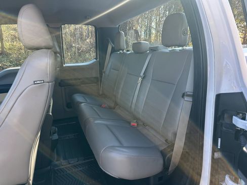 Used 2017 Ford F150 XL w/ Equipment Group 101A Mid image 12