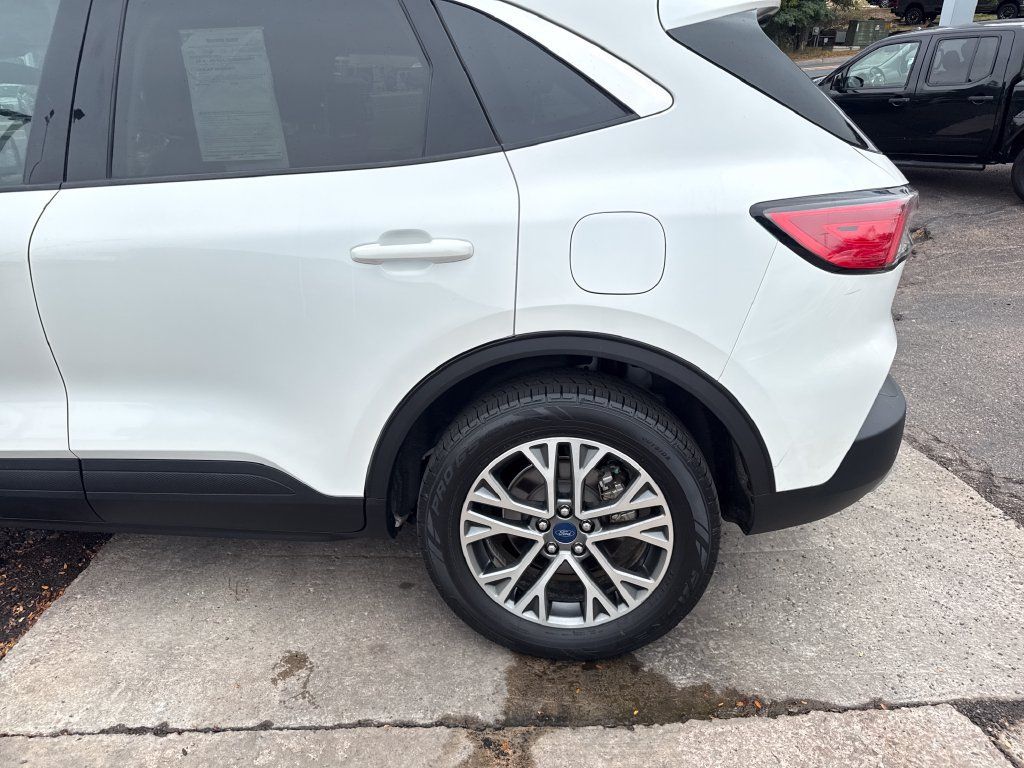 Certified 2021 Ford Escape SEL FWD image 36