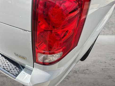 Used 2018 Dodge Grand Caravan SE w/ Rear Park Assist Package FWD image 22