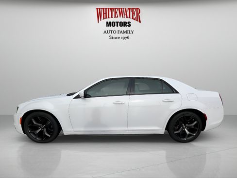 Used 2022 Chrysler 300 S image 2