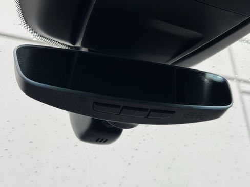 Used 2025 Porsche Panamera image 37