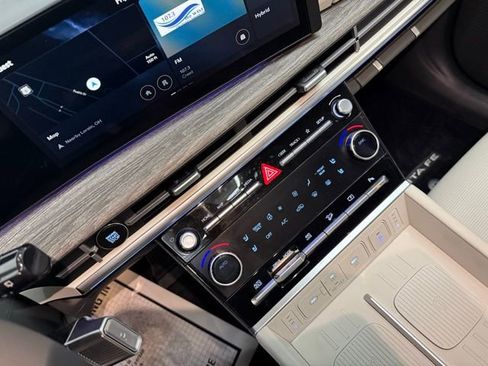 Certified 2025 Hyundai Santa Fe Calligraphy image 29